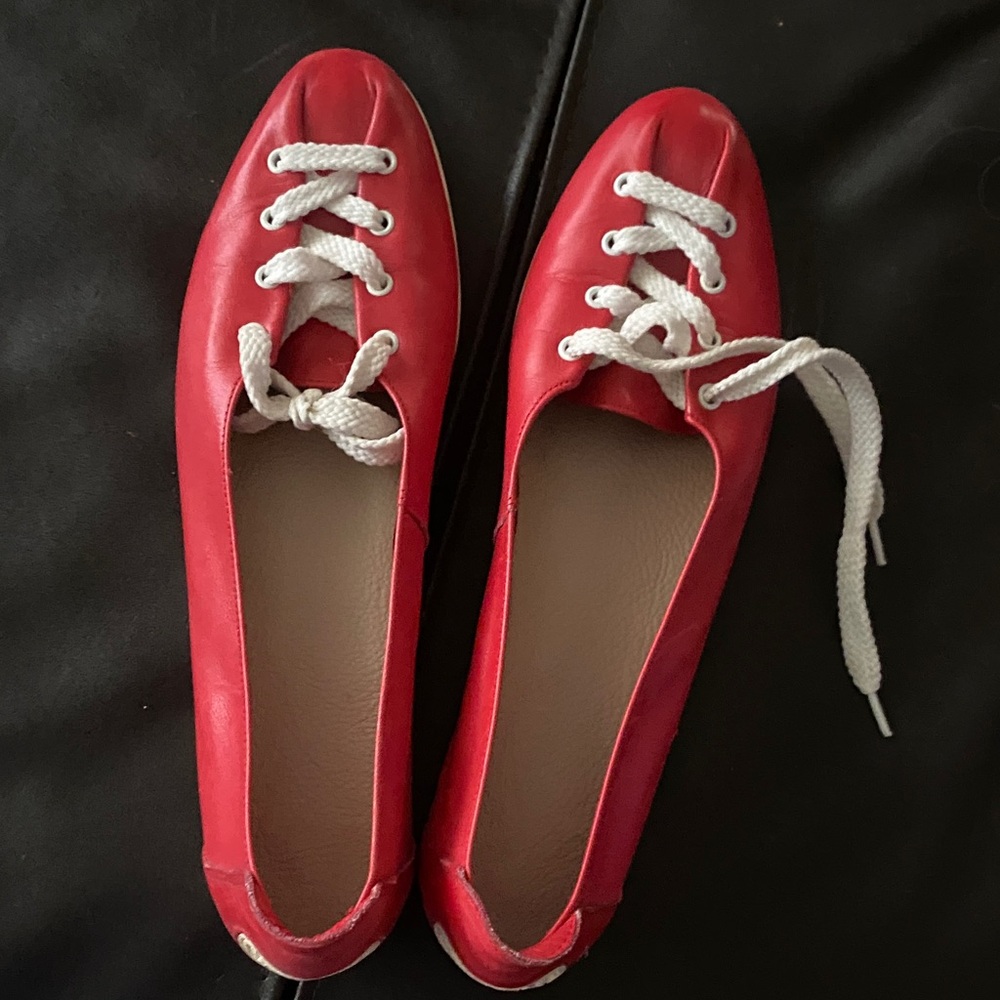 Vintage Pappagallo Red Women's Flats with White Laces